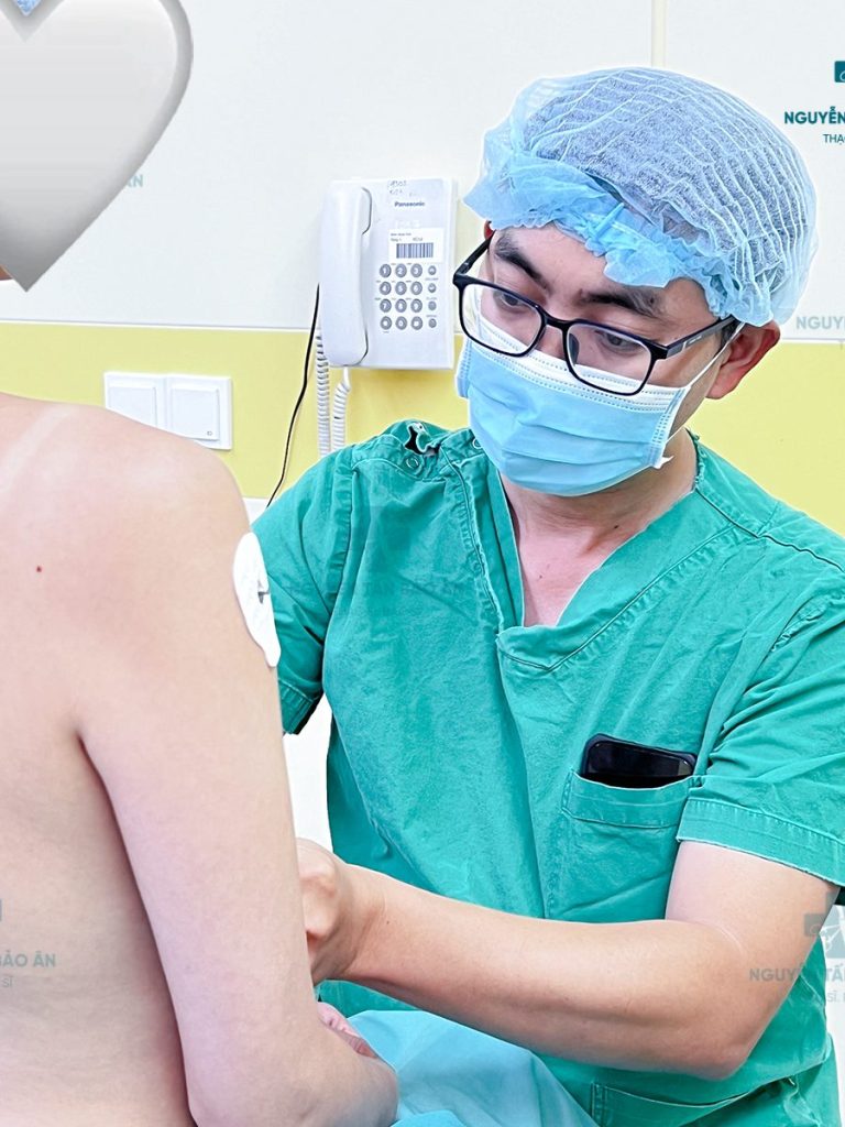 Bác sĩ Nguyễn Tấn Bảo Ân 